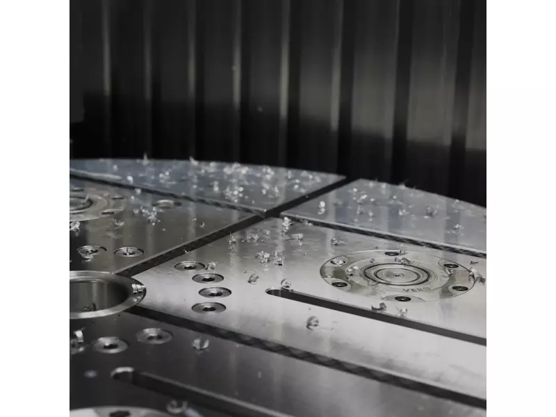 Nullpunktspannsysteme auf Rundtisch.webp